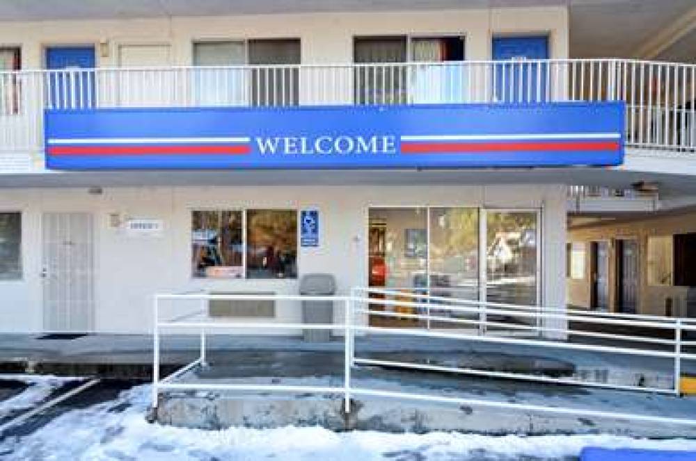 Motel 6 Big Bear 5