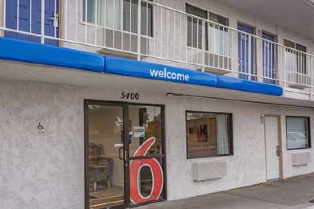 Motel 6 Billings - South 1