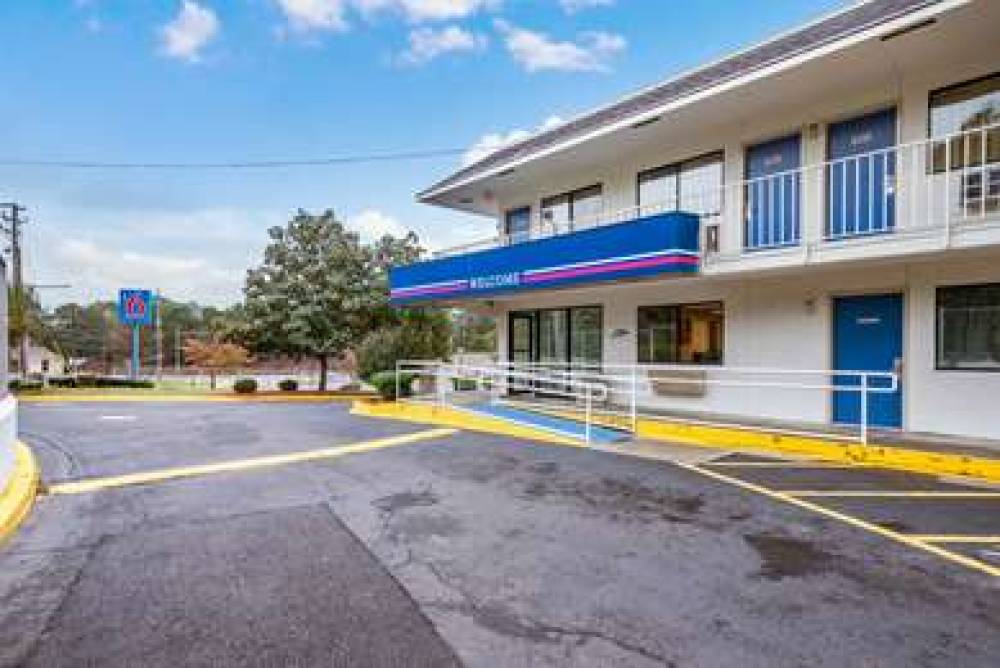 MOTEL 6 BIRMINGHAM - BESSEMER 2