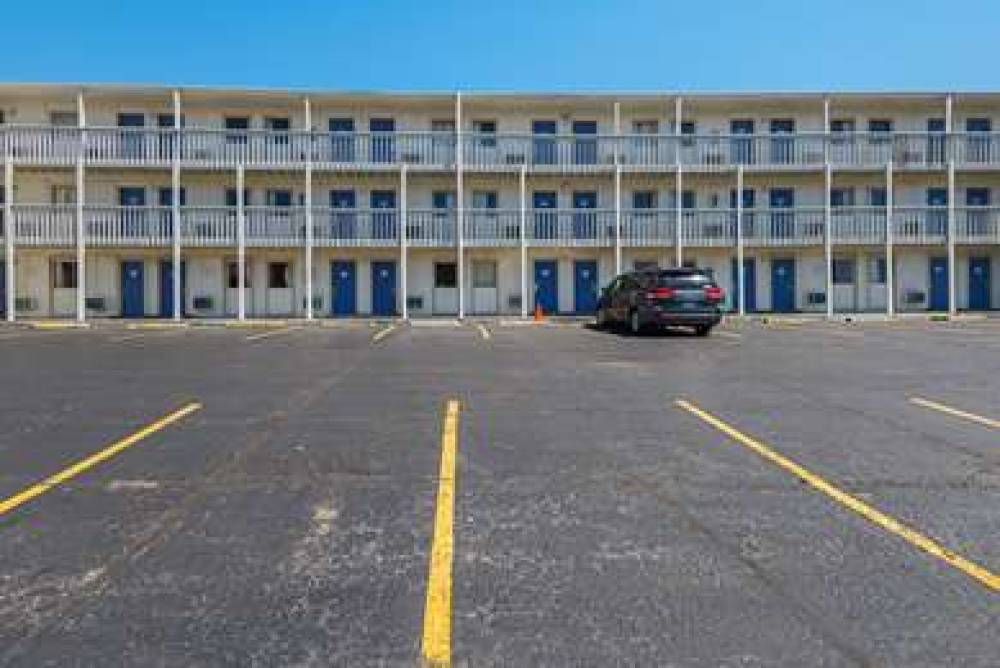 MOTEL 6 BLUE SPRINGS MO 5