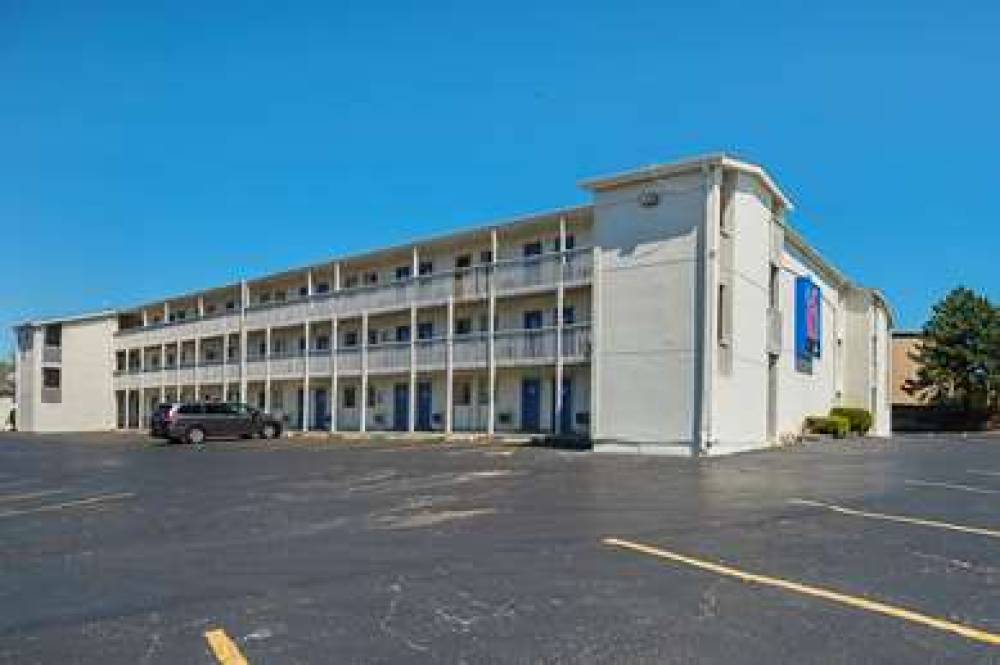 MOTEL 6 BLUE SPRINGS MO 4