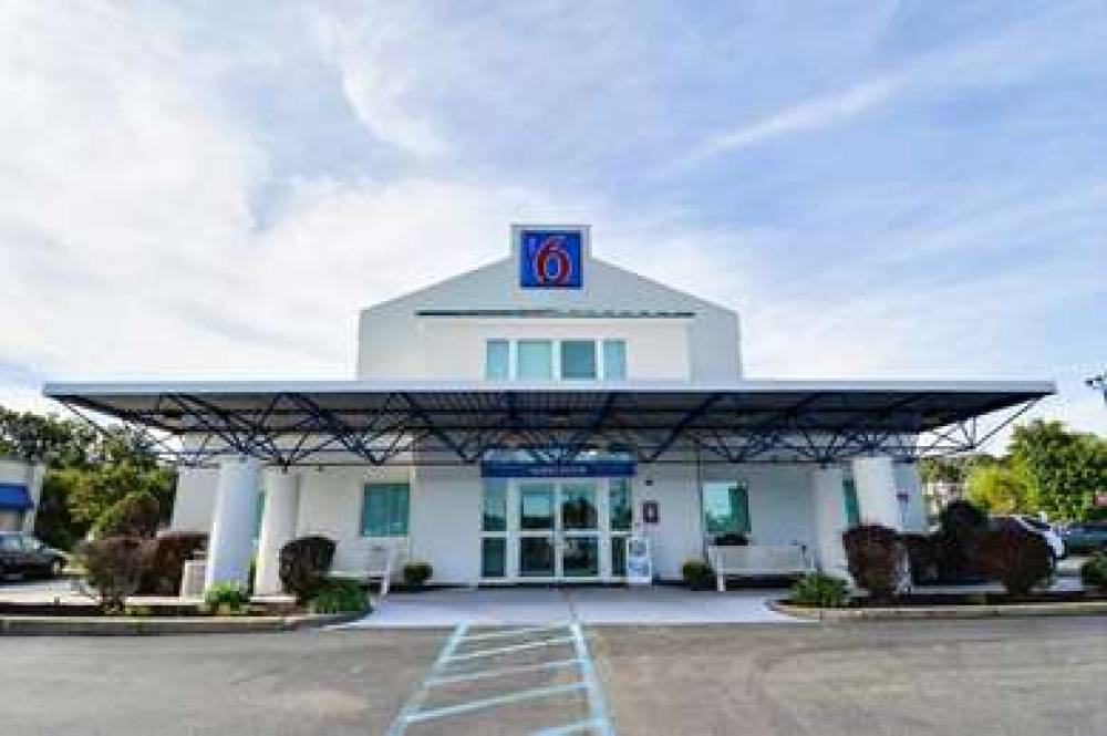 Motel 6 Boston - Tewksbury 4