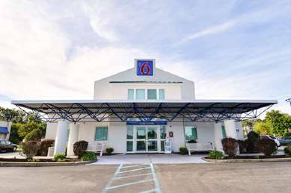 Motel 6 Boston - Tewksbury 1