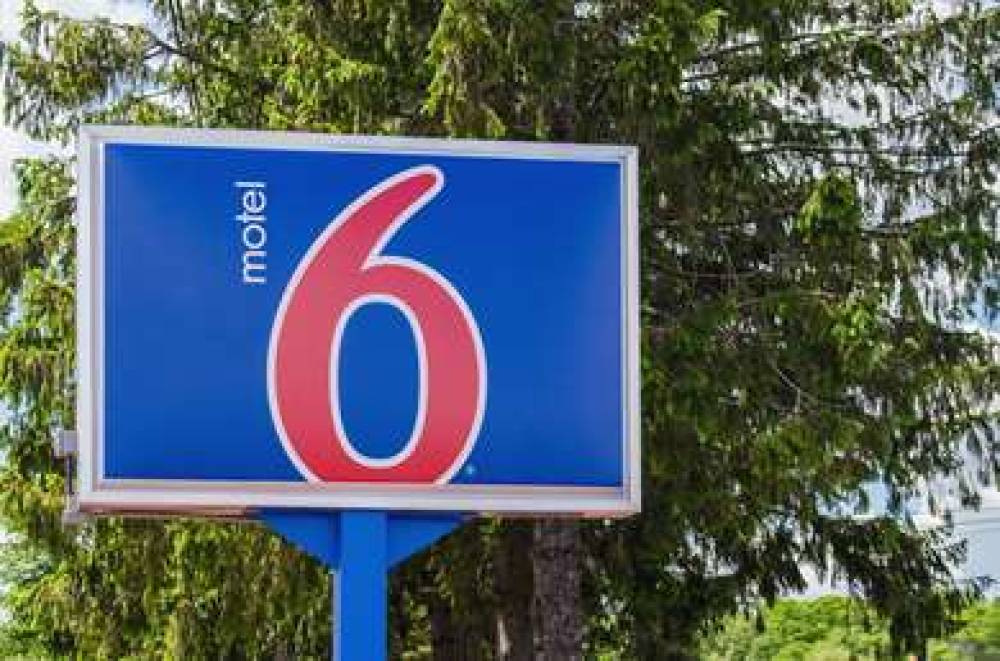 MOTEL 6 BROCKTON, MA 7