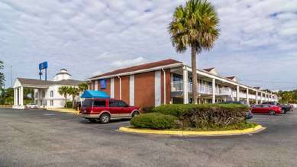 MOTEL 6 BRUNSWICK GA 1