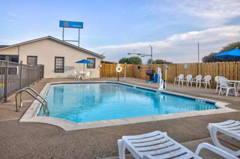 MOTEL 6 BRYAN - COLLEGE STATION 2