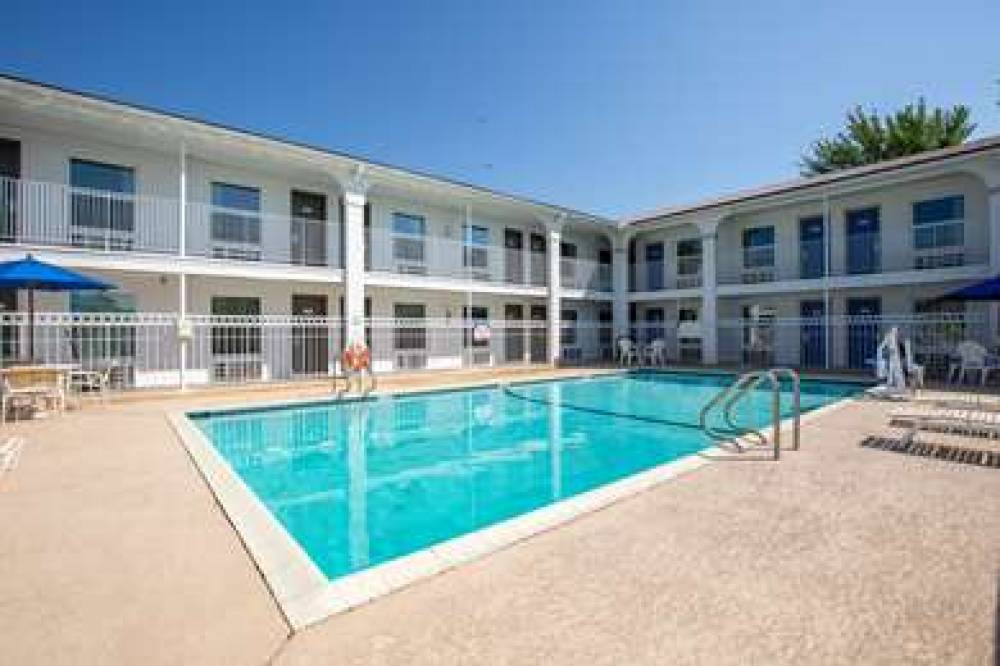 MOTEL 6 BRYAN, TX - UNIVERSITY AREA 8