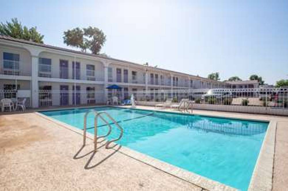 MOTEL 6 BRYAN, TX - UNIVERSITY AREA 9