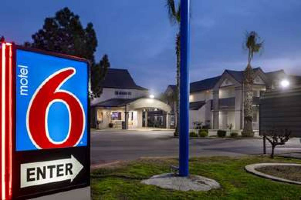 Motel 6 Buttonwillow Central 1