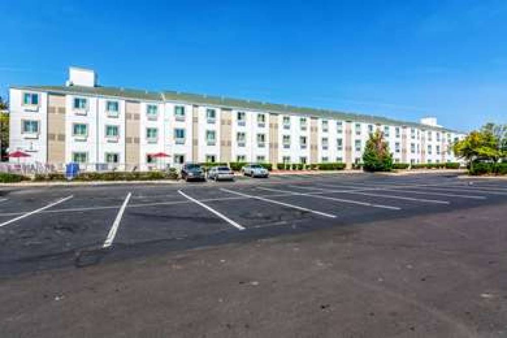 MOTEL 6 CHARLOTTE - FORT MILL, SC 3