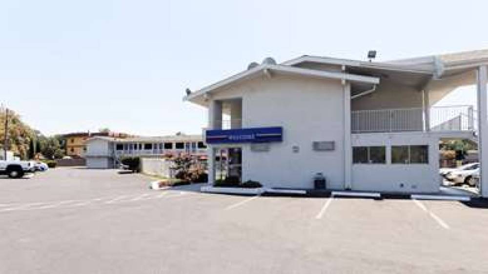 Motel 6 Chico 4