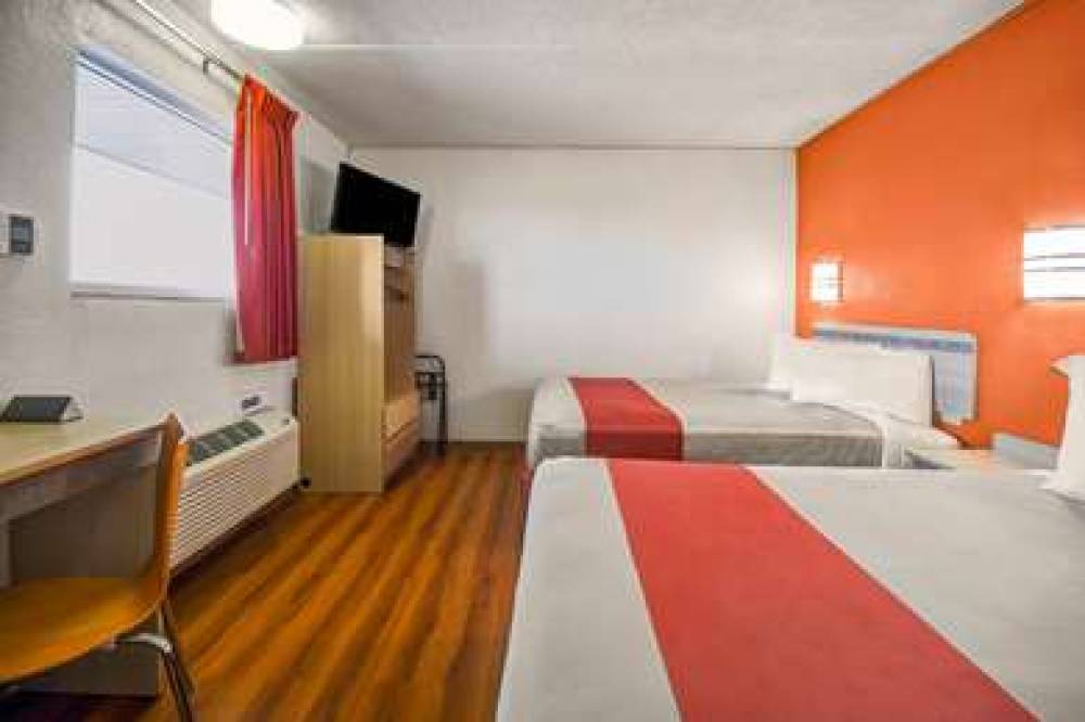 MOTEL 6 CLEVELAND-N. RIDGEVILLE 5