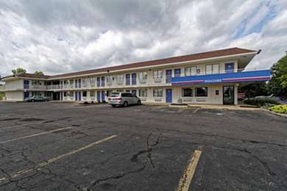 Motel 6 Cleveland West Lorain Amherst