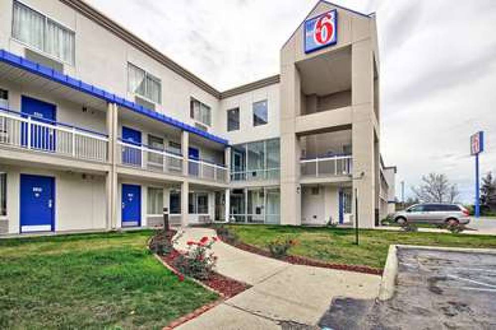 Motel 6 Columbus West 1