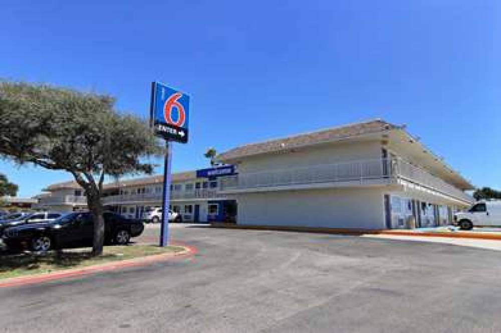 Motel 6 Corpus Christi East North Padre Island