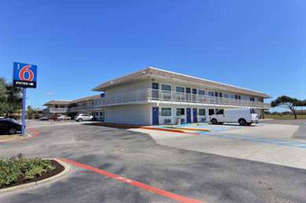 Motel 6 Corpus Christi East - North Padre Island 7