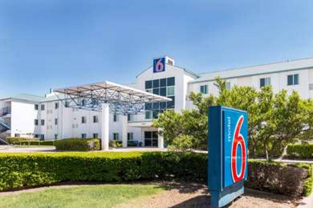 Motel 6 Dallas Fort Worth Airport North 1