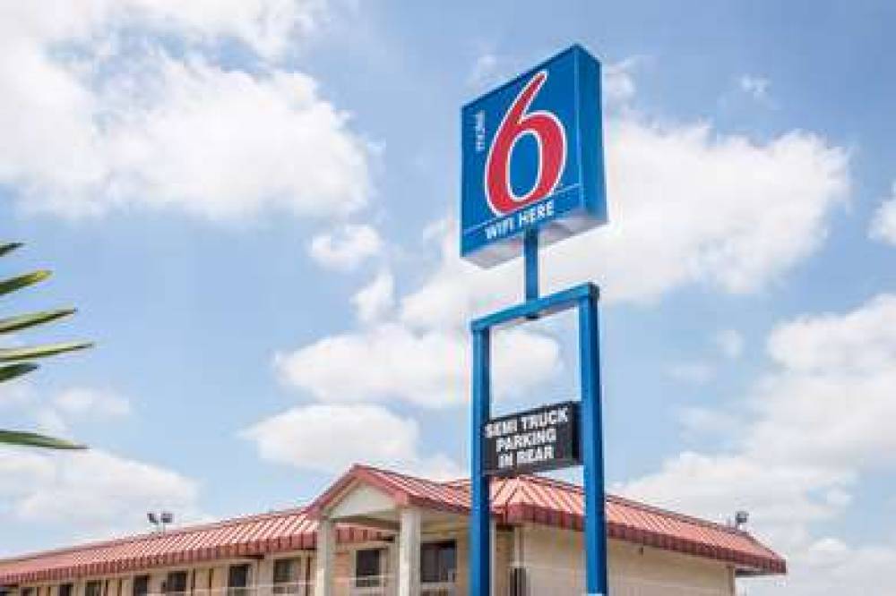 MOTEL 6 DALLAS - MESQUITE 2