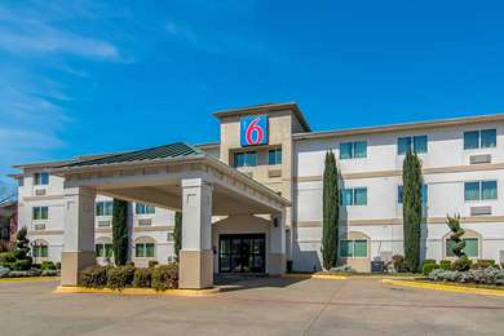 Motel 6 Dallas North Richardson 1