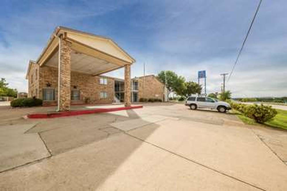 MOTEL 6 DALLAS - RED OAK 2