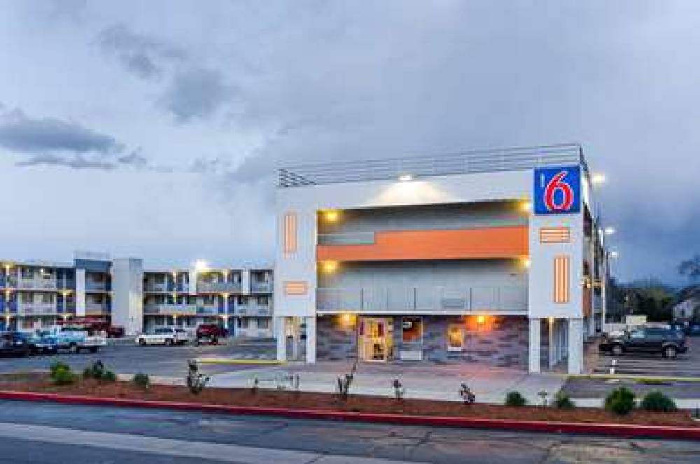 MOTEL 6 DENVER - FEDERAL BLVD 5