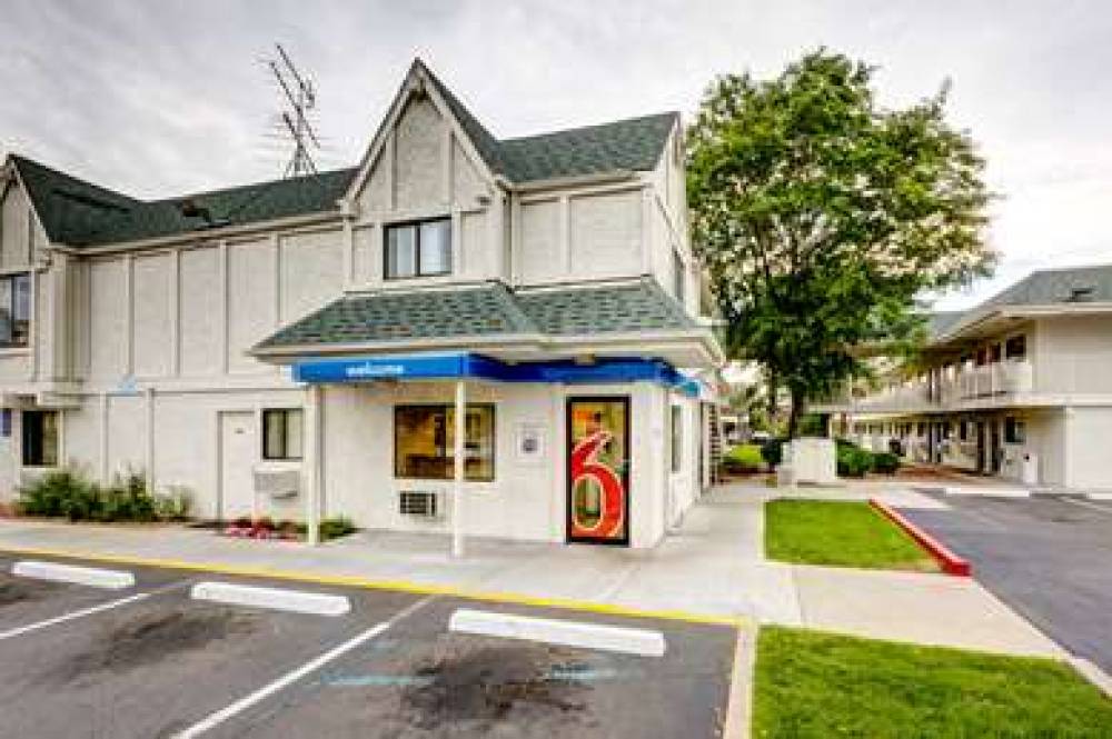 MOTEL 6 DENVER WEST WHEAT RIDGE 5