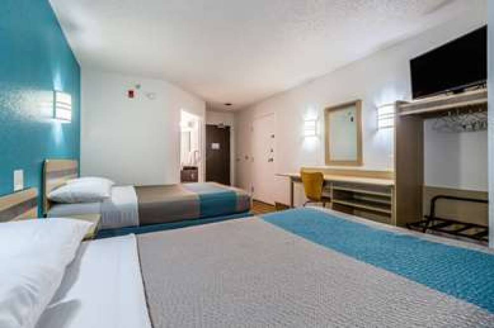 Motel 6 Des Moines West 10