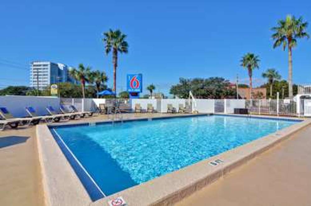 Motel 6 Destin FL 1