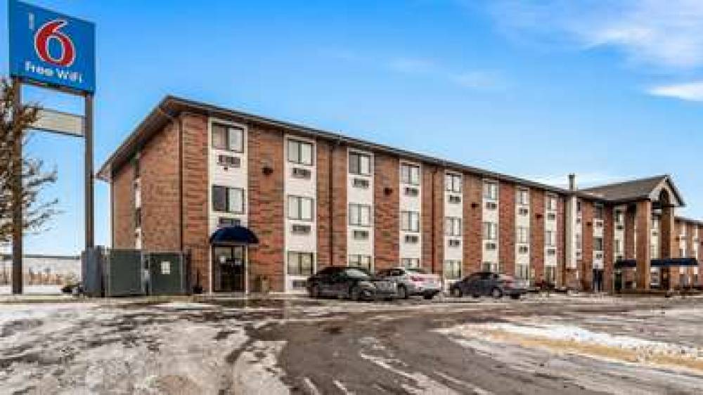 MOTEL 6 ELK GROVE VILLAGE IL 1