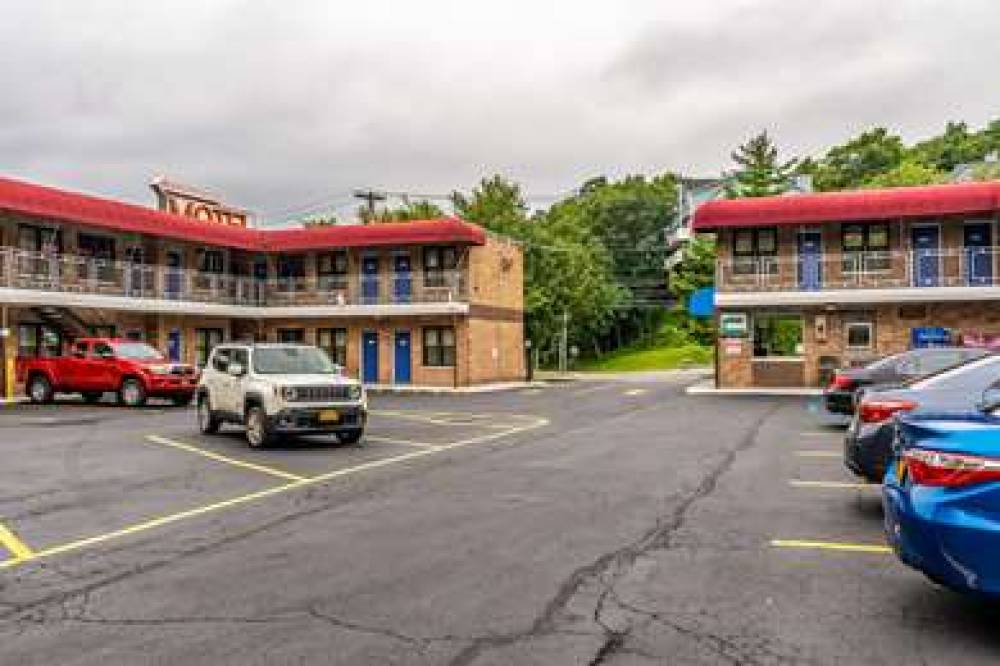 MOTEL 6 ELMSFORD, NY 2