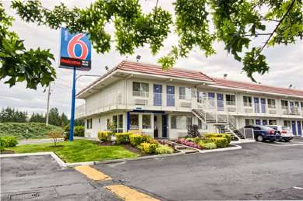 Motel 6 Everett South 7