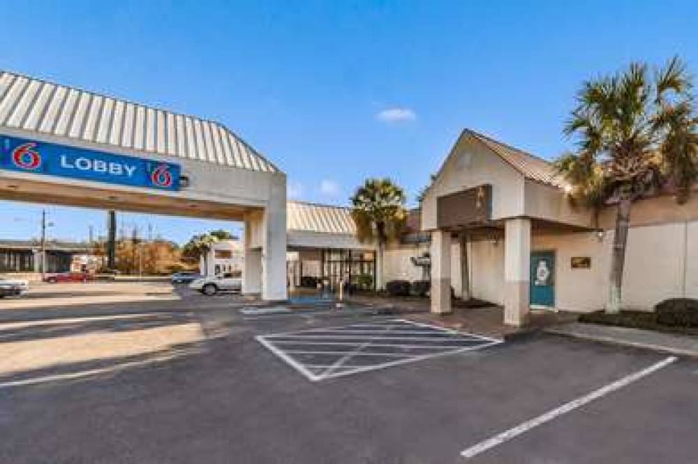 MOTEL 6 FLORENCE, SOUTH CAROLINA 3