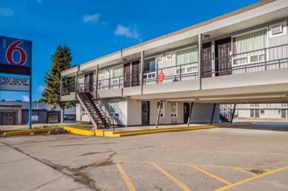 MOTEL 6 FORT ST. JOHN, BC 3