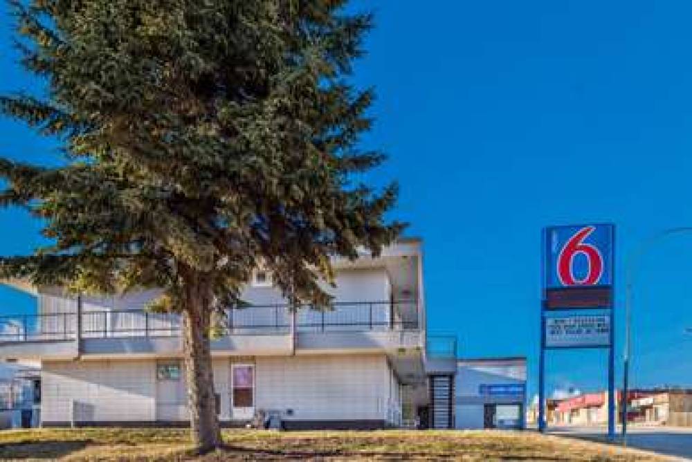 MOTEL 6 FORT ST. JOHN, BC 1