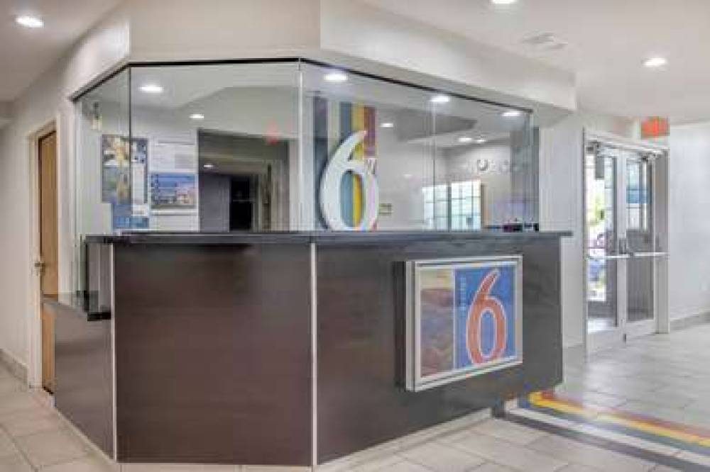 MOTEL 6 FORT WORTH - BURLESON 2