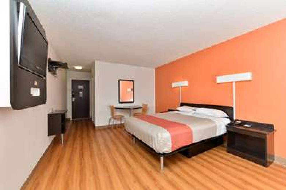 MOTEL 6 FORT WORTH - DOWNTOWN EAST 6