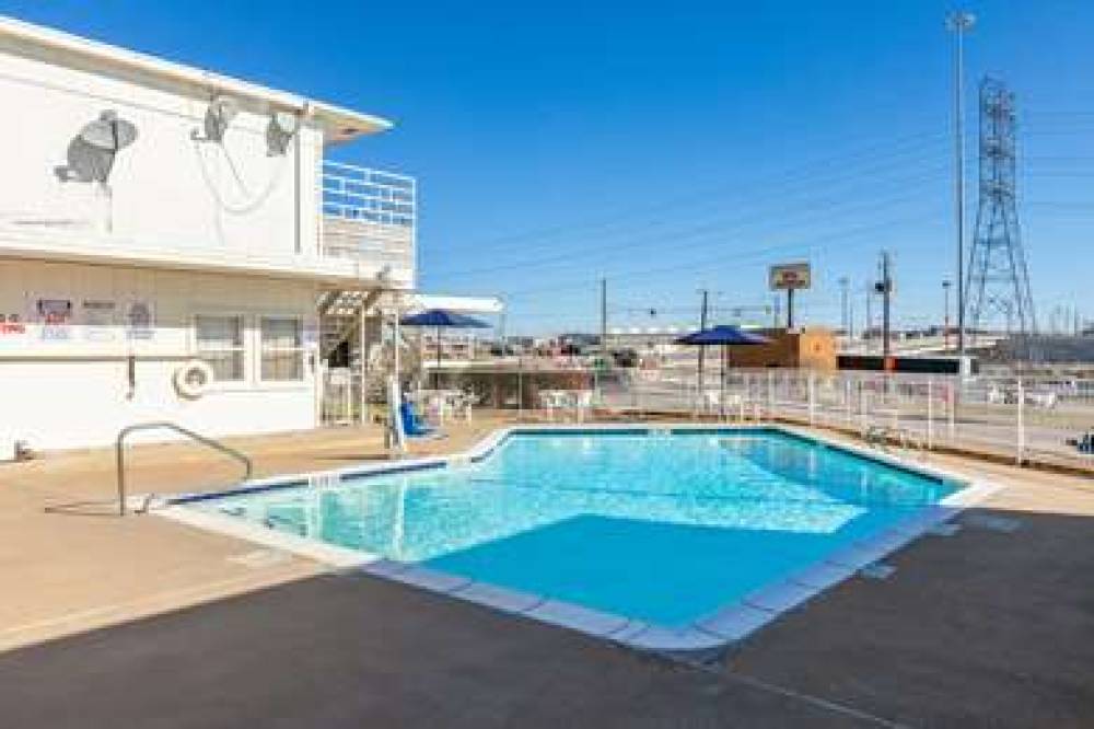 MOTEL 6 FORT WORTH STOCKYARDS 6