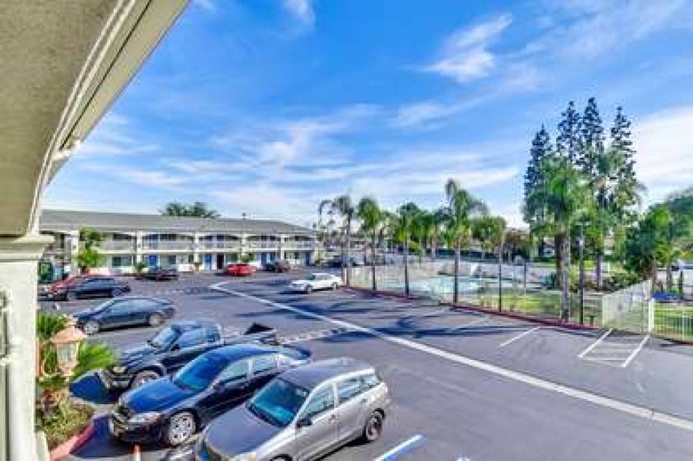 MOTEL 6 GARDEN GROVE CA 3