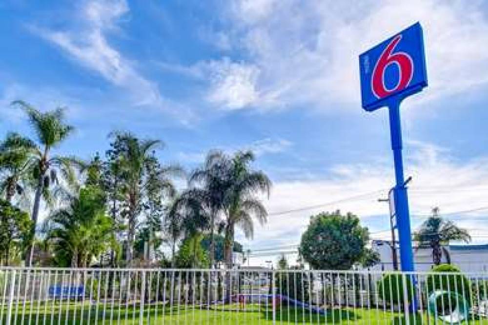 MOTEL 6 GARDEN GROVE CA 4