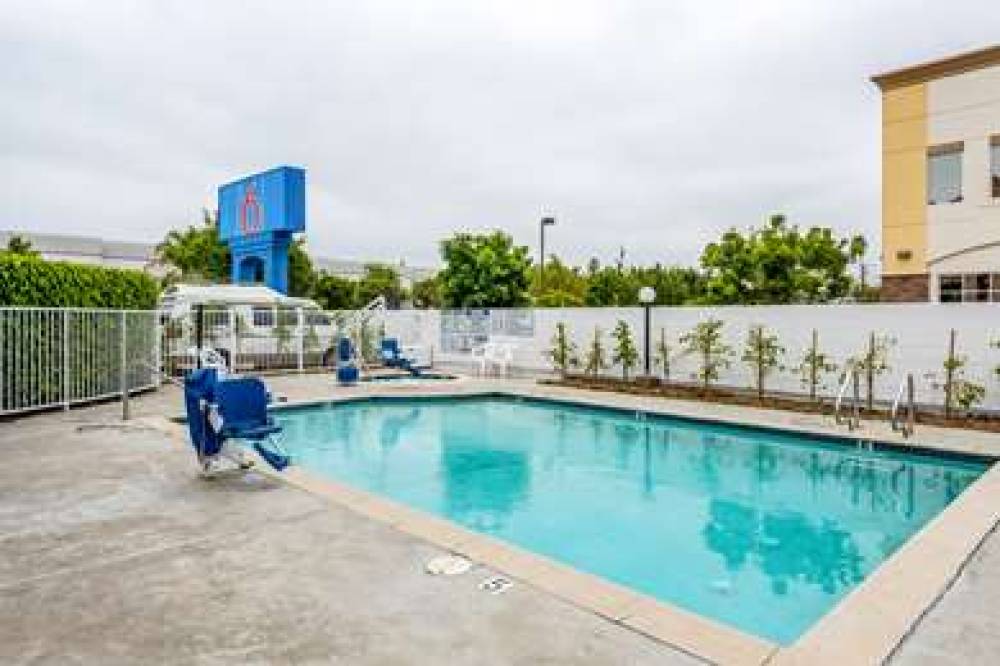 MOTEL 6 GARDENA, CA - SOUTH 8