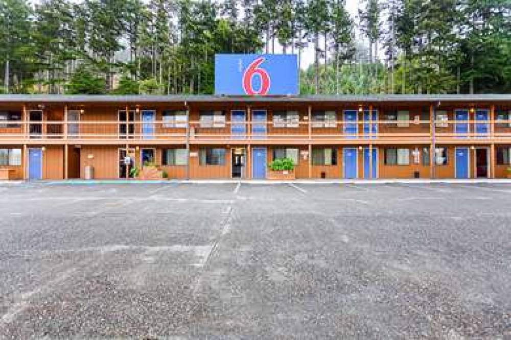 MOTEL 6 GOLD BEACH 4