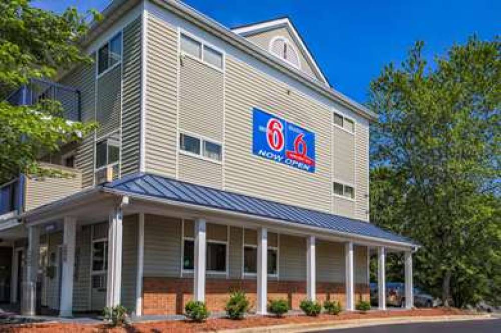 MOTEL 6 GREENSBORO, NC - I-40 1