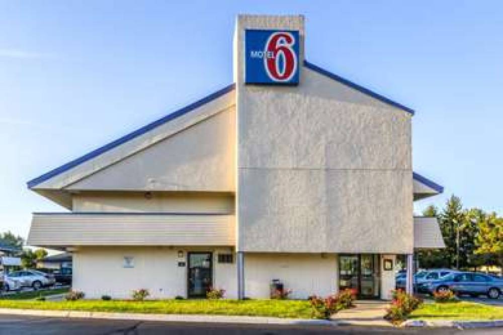 MOTEL 6 GROVE CITY 1