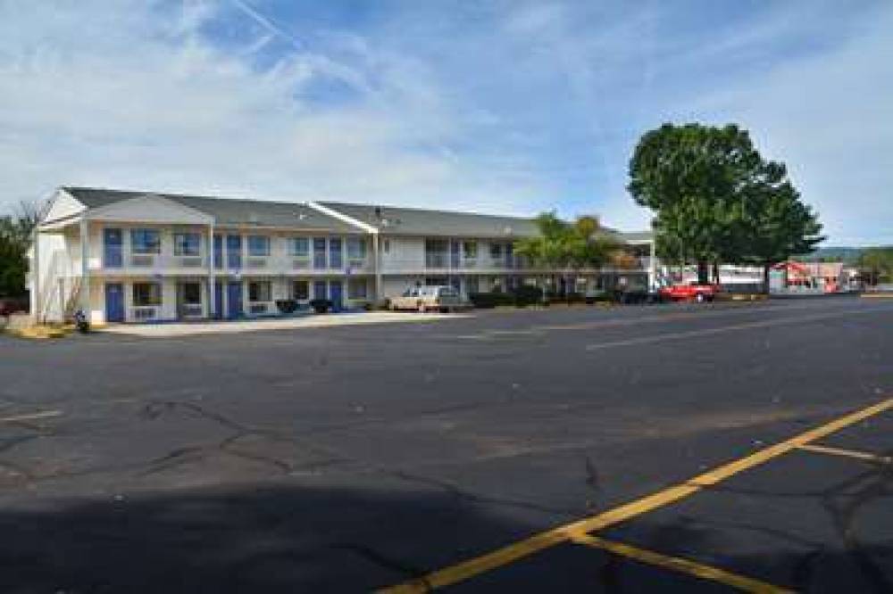 Motel 6 Hartford - Southington 3