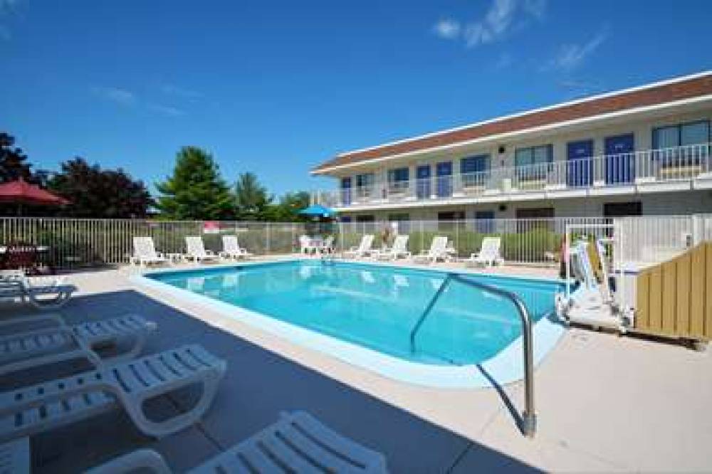 MOTEL 6 HARTFORD  - WINDSOR LOCKS 8