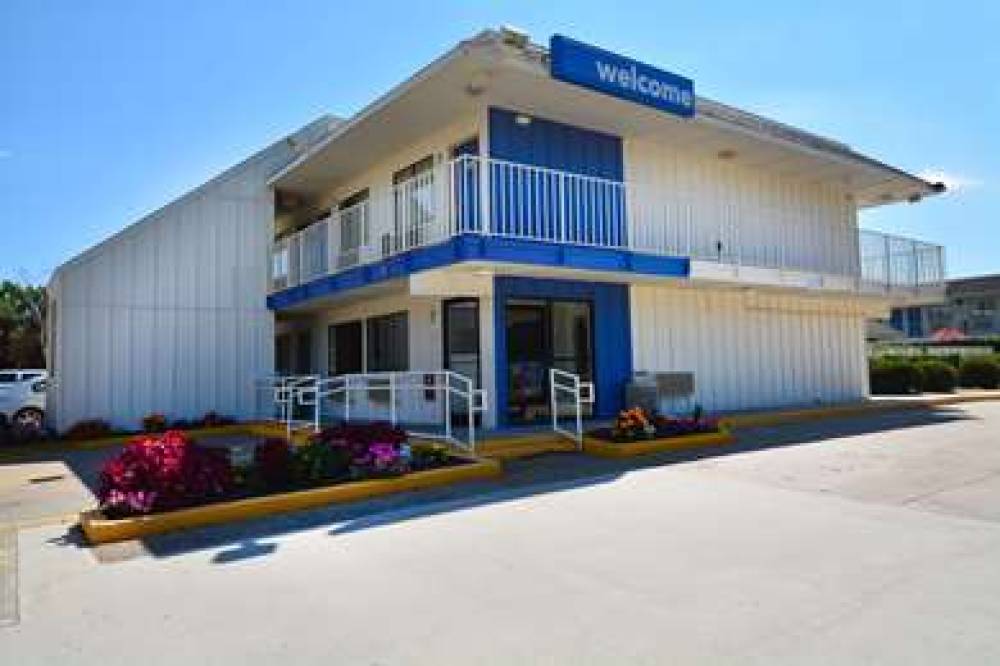 Motel 6 Hartford Windsor Locks