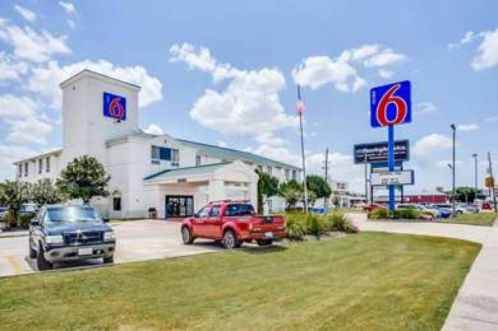 Motel 6 Houston Katy TX 2