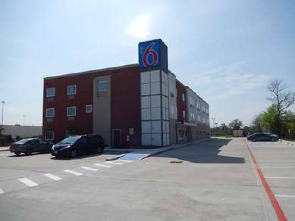 MOTEL 6 HOUSTON TX -DOWNTOWN NORTH 1