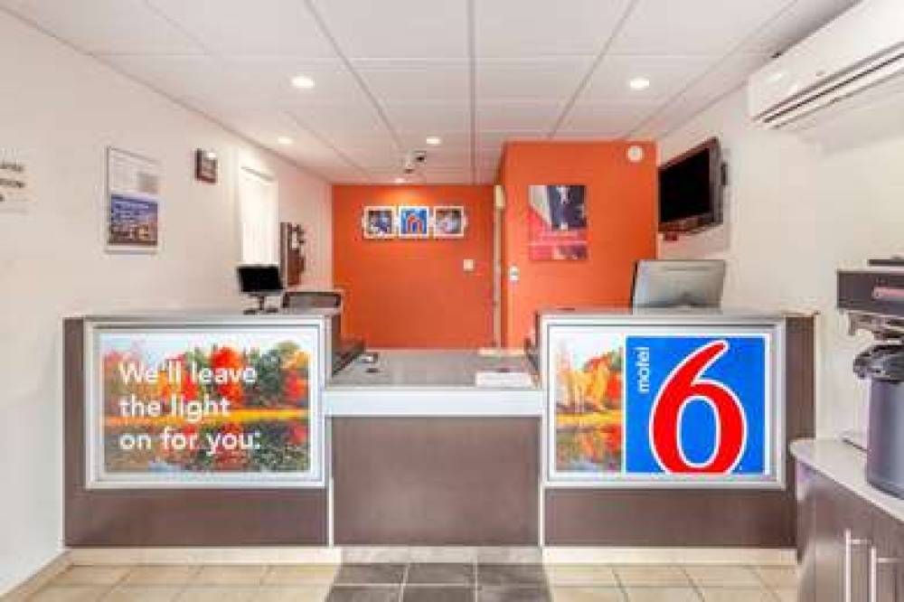 MOTEL 6 HUNTINGTON, WV 2