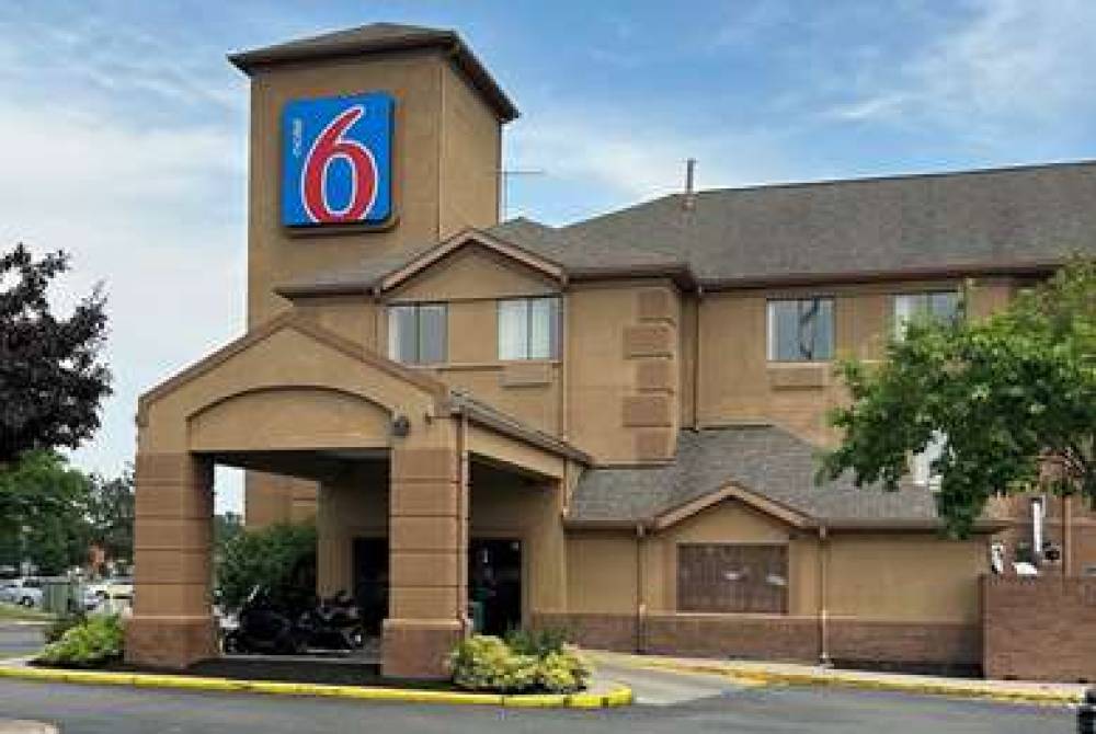 Motel 6 Indianapolis Airport